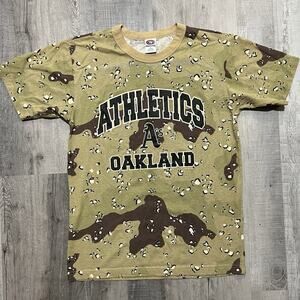 Vintage Oakland Athletics True Fan Camo Baseball MLB T Shirt Size Large 2004